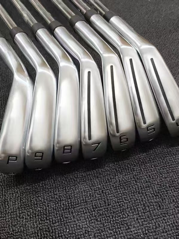Shaft Flex Stiff - Set di 7 Ferri da Golf